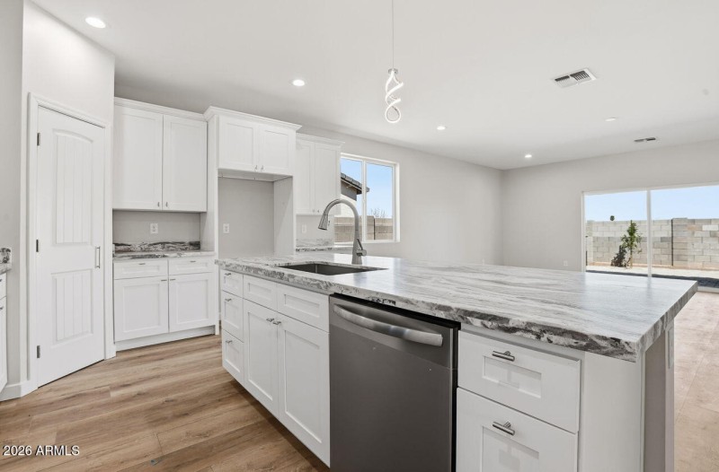 9-web-or-mls-9192 W Rafael Dr Arizona Ci