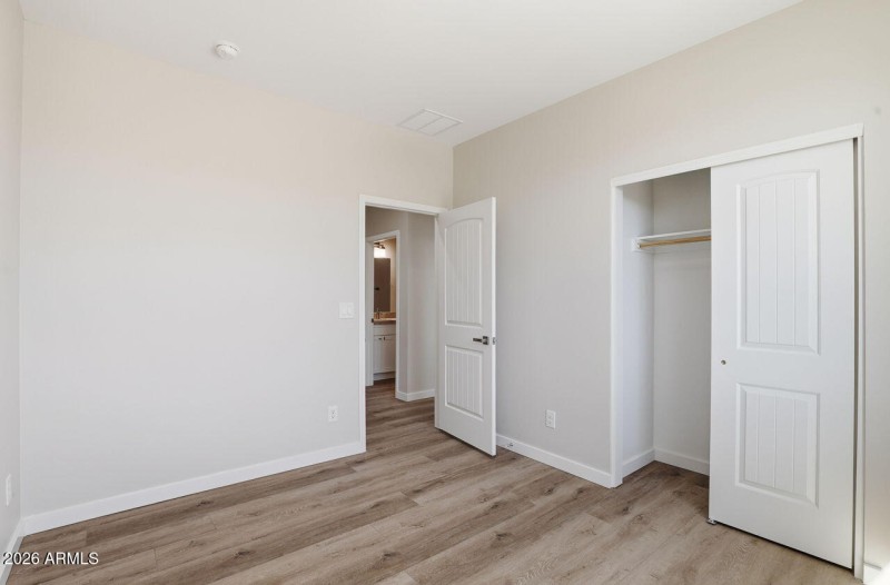 17-web-or-mls-9192 W Rafael Dr Arizona C