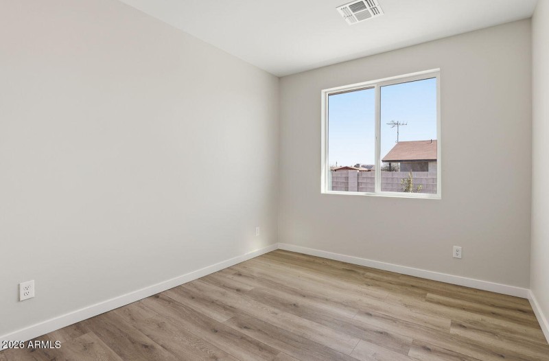 18-web-or-mls-9192 W Rafael Dr Arizona C