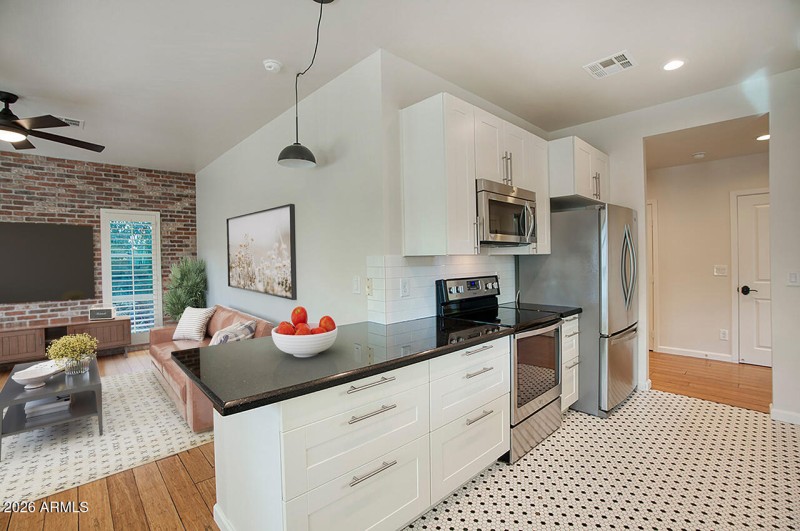 1550 E CHEERY LYNN Road