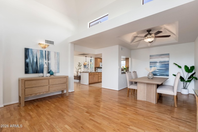 3015 E Coolidge St Unit 2 - 04