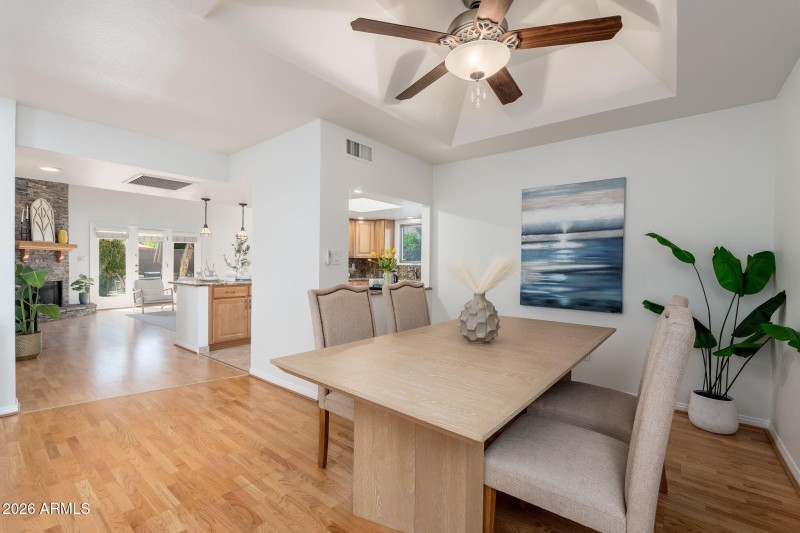 3015 E Coolidge St Unit 2 - 05