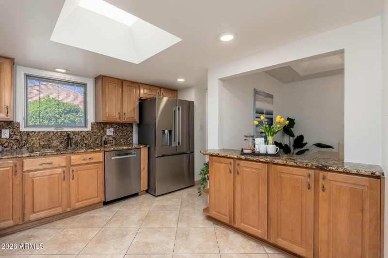 3015 E Coolidge St Unit 2 - 09