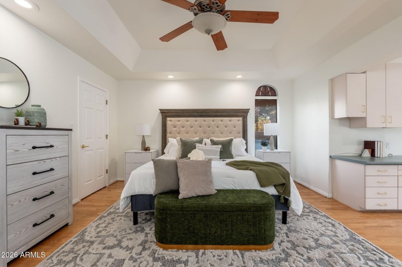 3015 E Coolidge St Unit 2 - 19