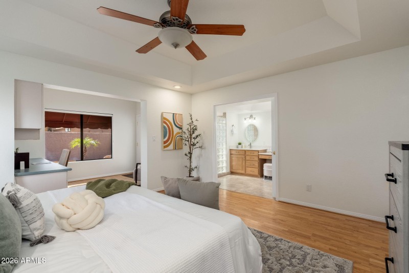 3015 E Coolidge St Unit 2 - 20