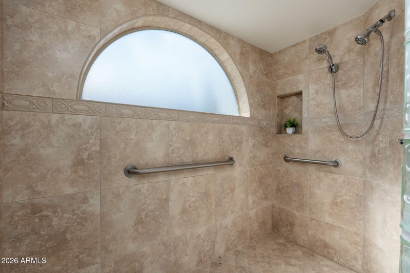 3015 E Coolidge St Unit 2 - 24