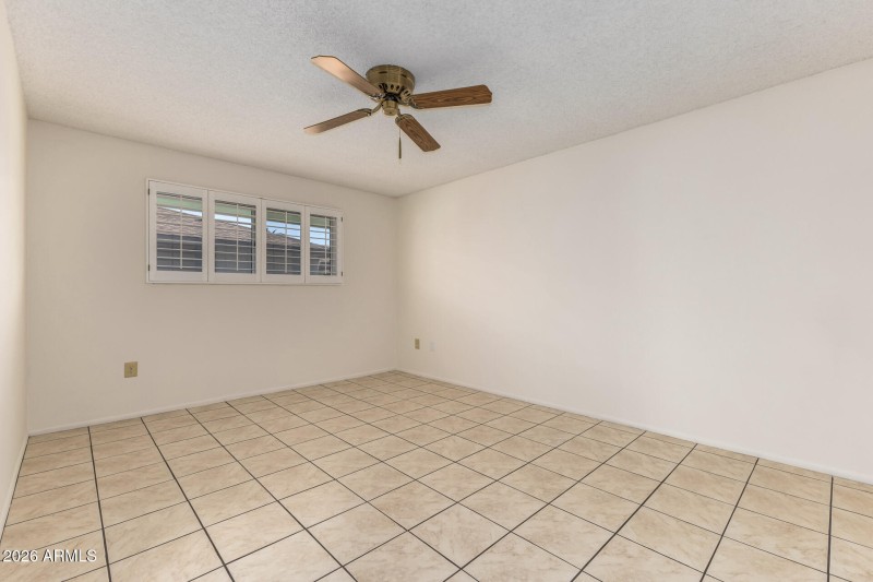 Twin Oaks - Large Master Suite