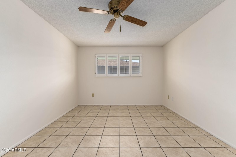 Twin Oaks - Large Master Suite