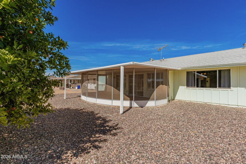 Twin Oaks - Backyard Space/ AZ Room