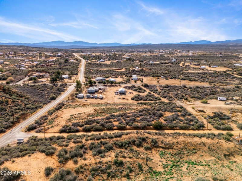 10-web-or-mls- 7565 W Derry Dr Wilhoit-1