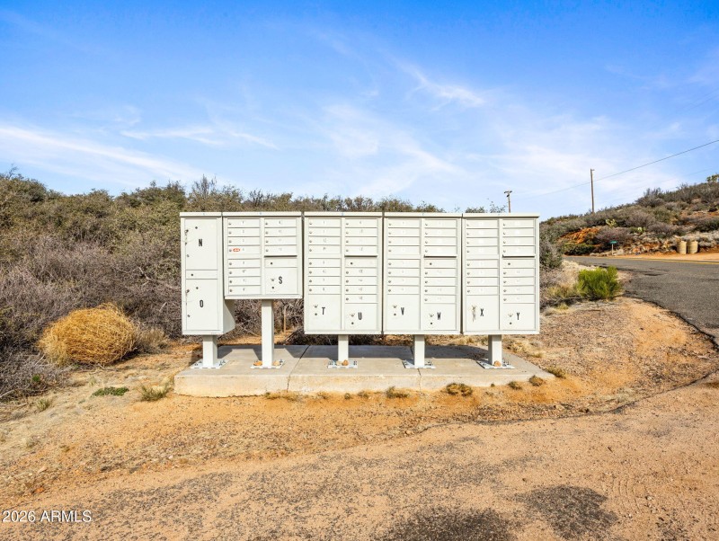 12-web-or-mls- 7565 W Derry Dr Wilhoit-2