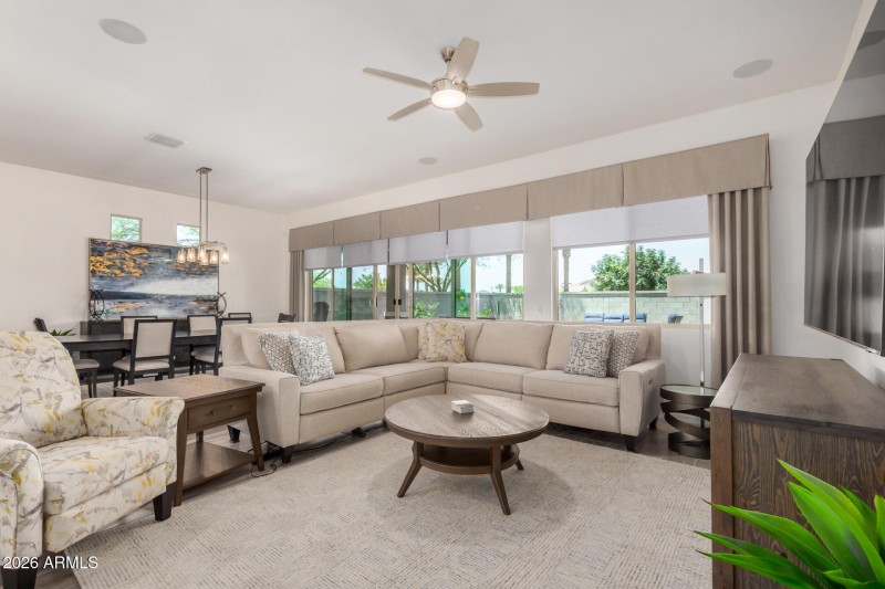 automatic privacy shades