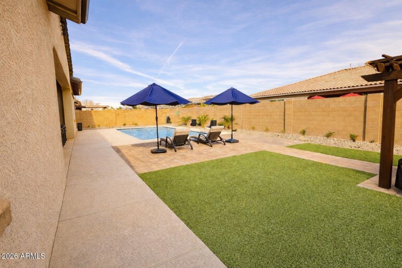 8E6646C6-29C1-4427-95CF-75040AB1D7B4