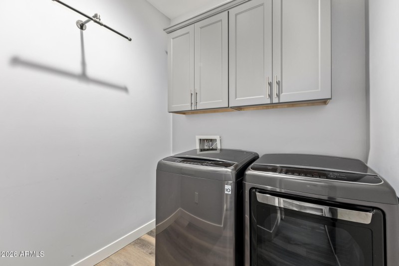 Washer & dryer included