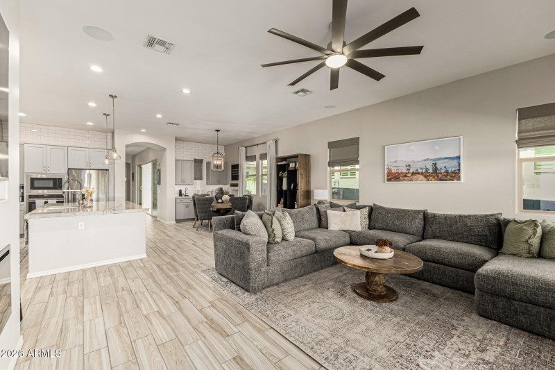 09- 2941 S Jeffry St, Gilbert