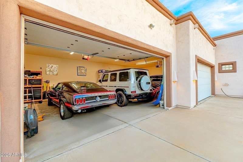 4 Car Garage