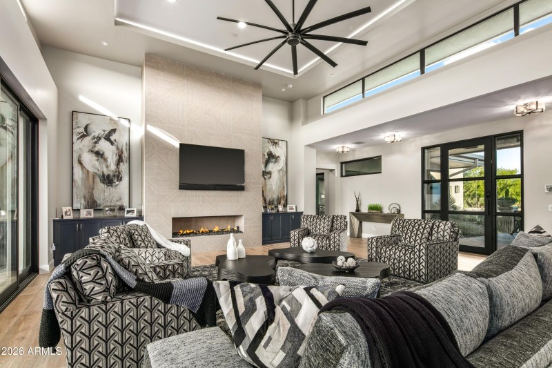 015_Great Room Details