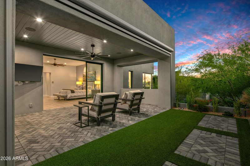 061_Primary Patio Entertainment