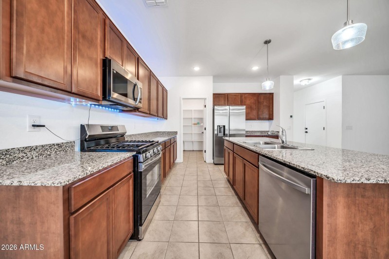 mls_17432 W Lupine-13