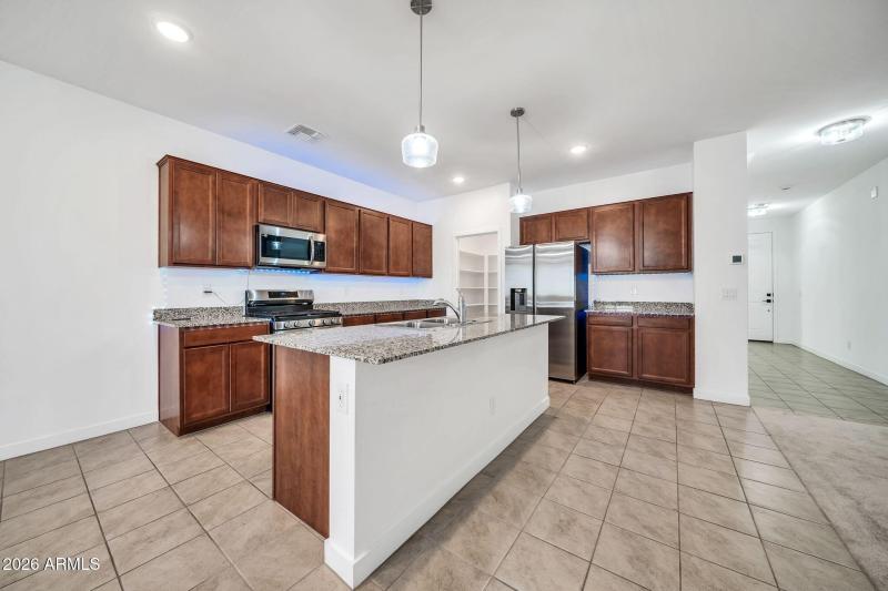 mls_17432 W Lupine-14