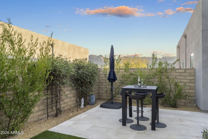 So many outdoor spaces