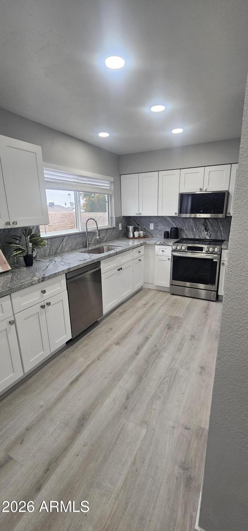 Emerald Scottsdale 10949 E Hope Dr 85259