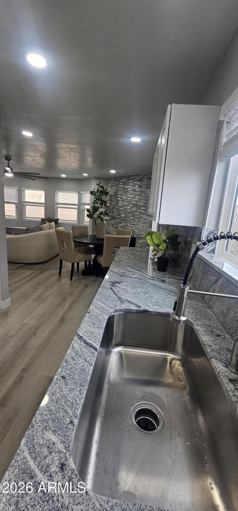 Emerald Scottsdale 10949 E Hope Dr 85259