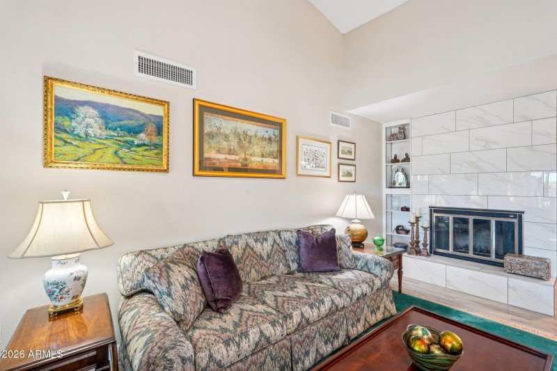 15-web-or-mls-W Foxfire Dr-S0103-015