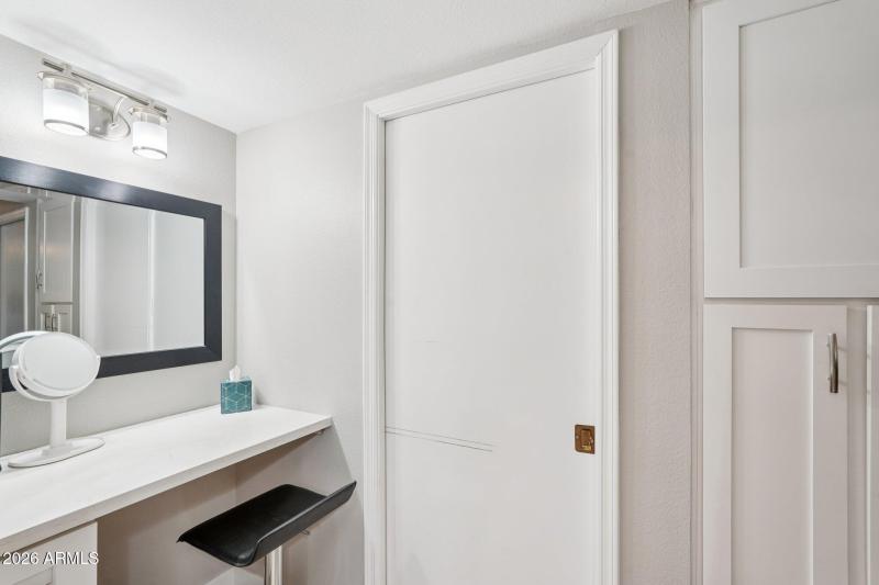 34-web-or-mls-W Foxfire Dr-S0103-036