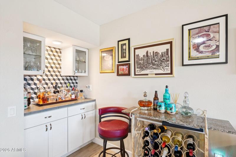 38-web-or-mls-W Foxfire Dr-S0103-042