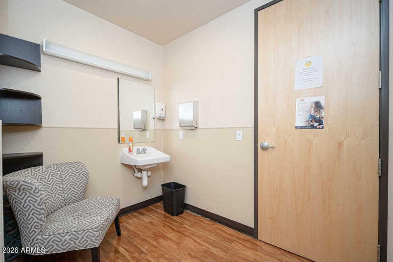 20260211_4338-W-Thomas-Rd_27