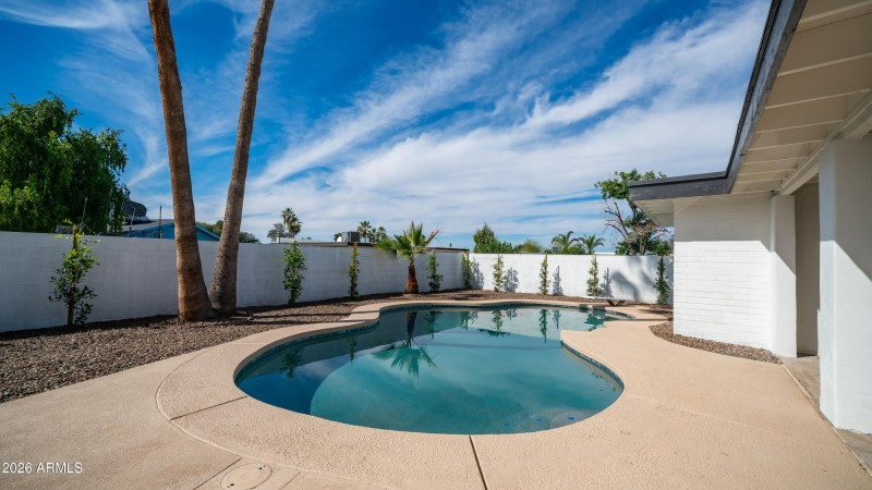 856 N Jay St Exterior Photos-7