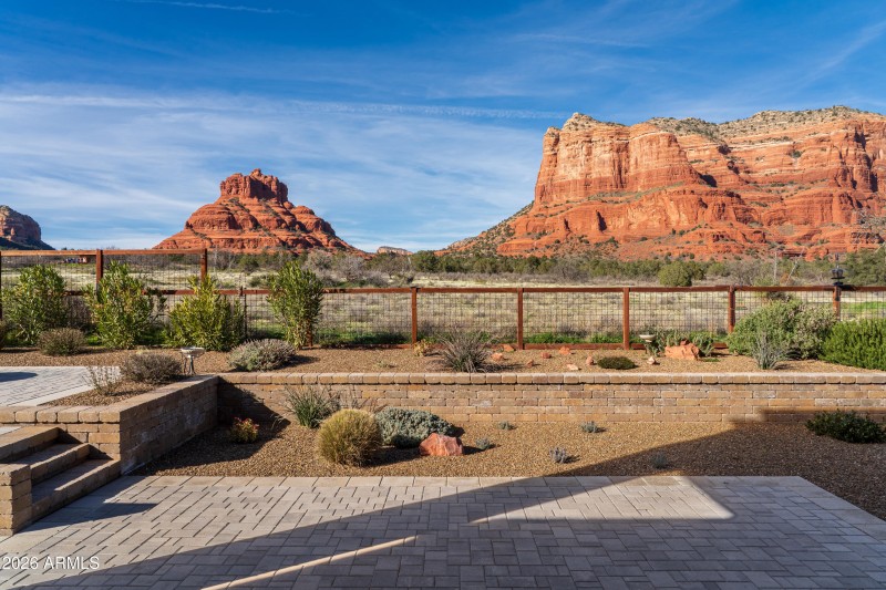 JL_190Arrowhead-exteriors-04