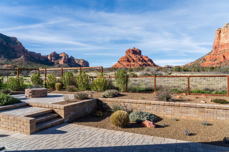 JL_190Arrowhead-exteriors-06