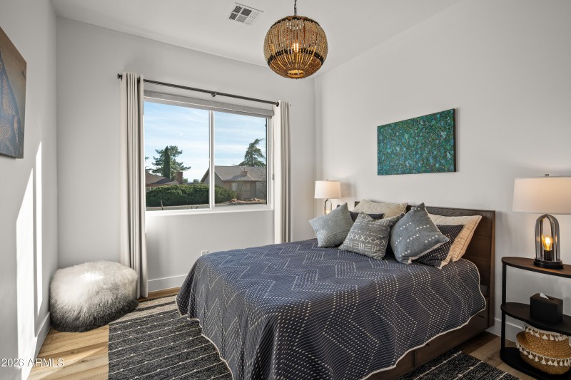 JL_190Arrowhead-interiors-Bedrooms-04