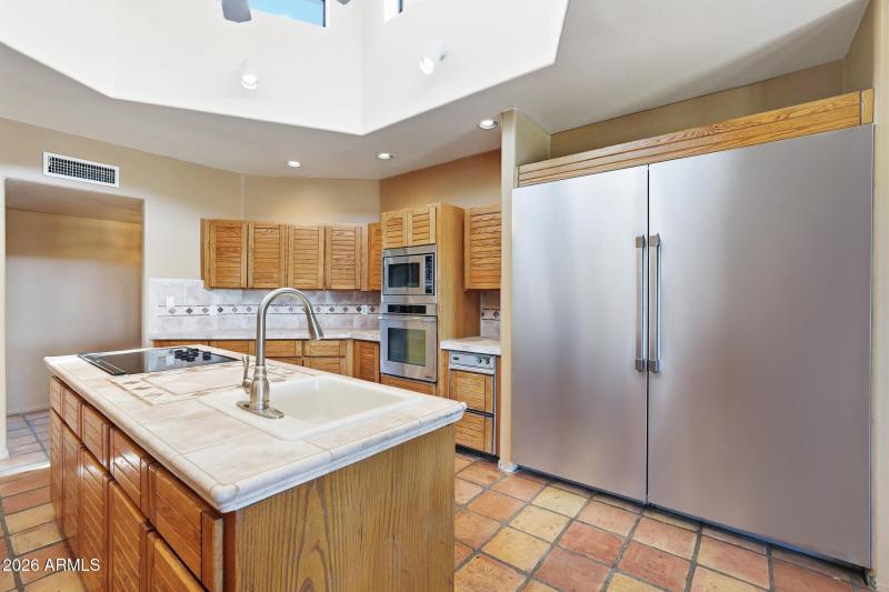 6601 E Willow Springs Ln N