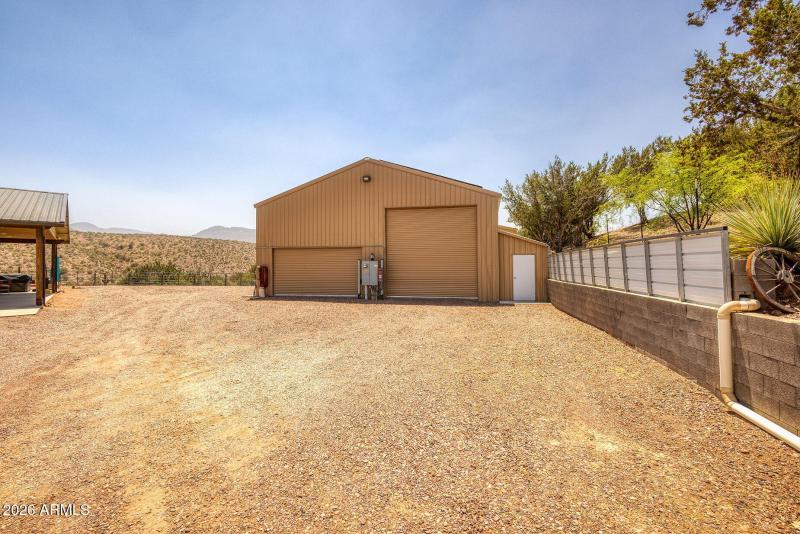 38-web-or-mls-photo(38) 828 N Gun Creek