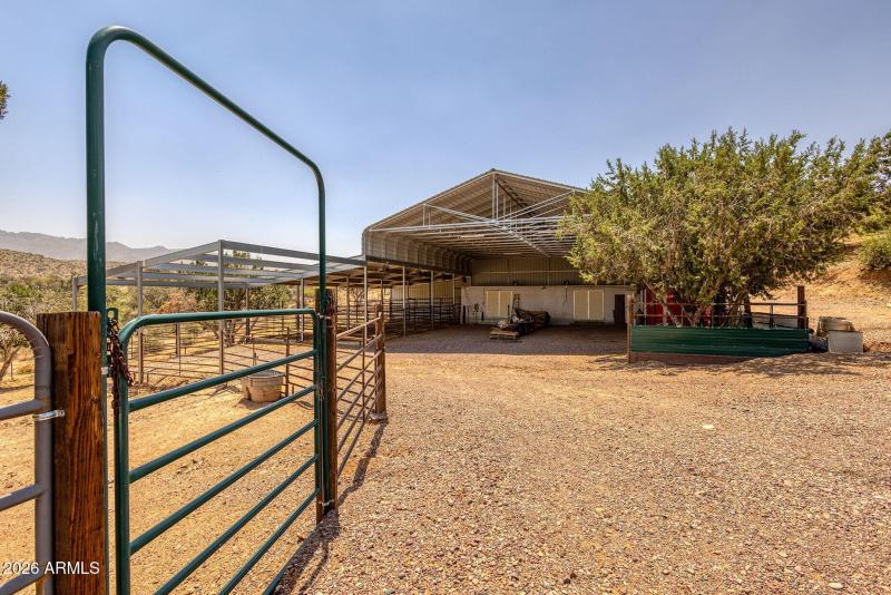 46-web-or-mls-photo(46) 828 N Gun Creek