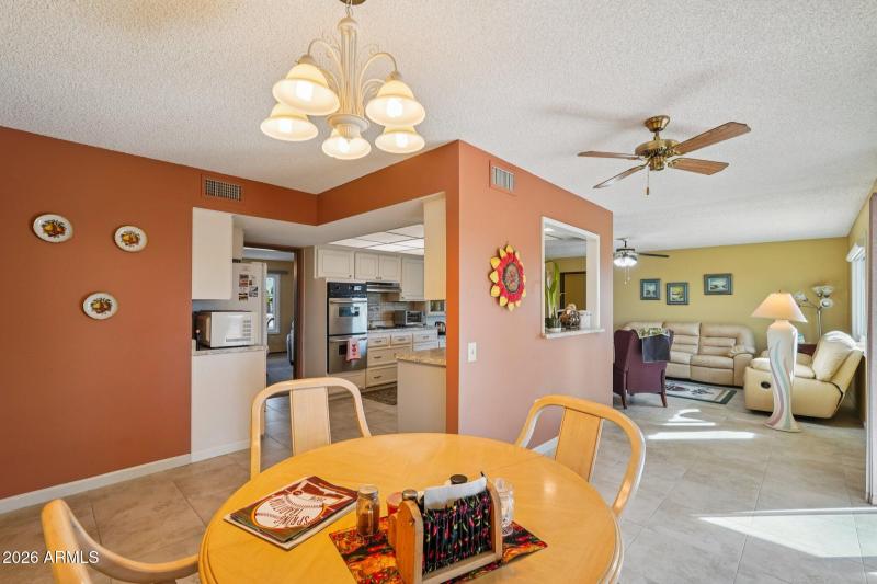 14-web-or-mls-W Wrangler Dr-S0103-014