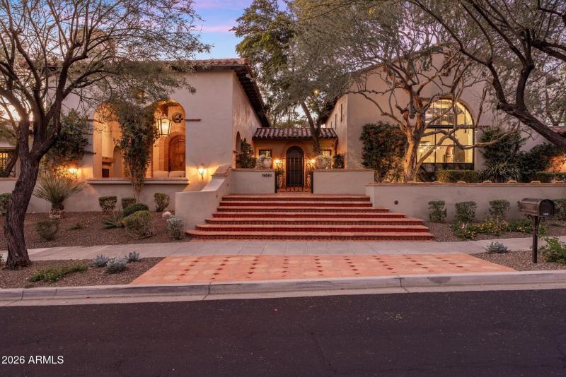 001_Elevation Main Entry