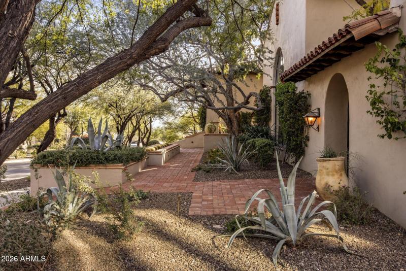 012_Front Entry Paver View