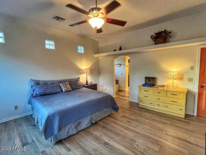 7498F731-2ADE-4855-894E-620ED874D0B0