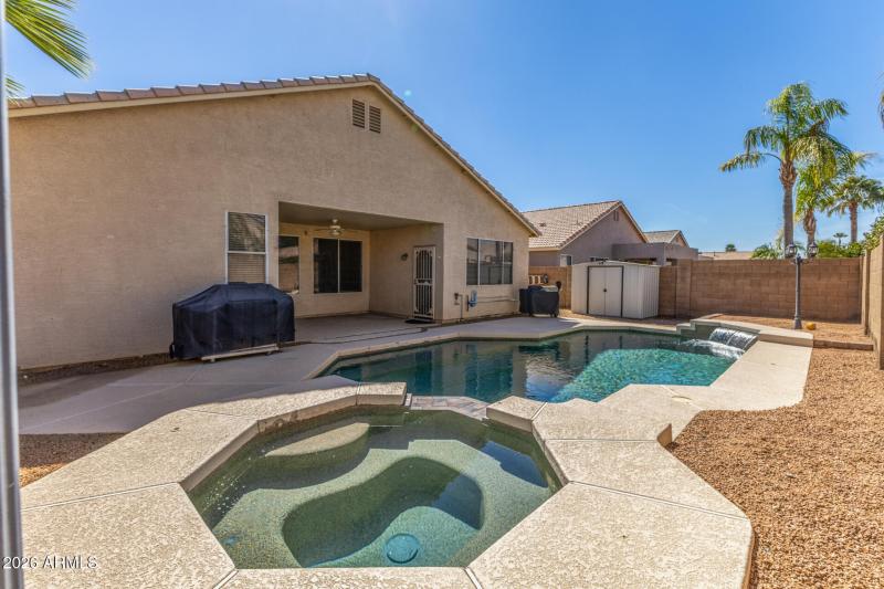 9628-lindner-pebble-tec-pool-and-spa