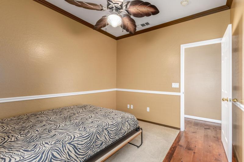9628-lindner-secondary-bedroom-3b