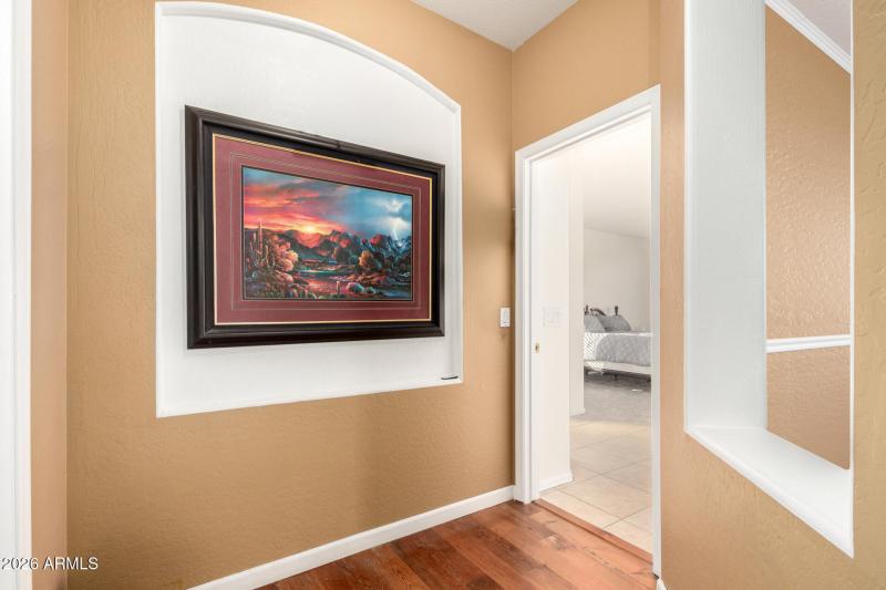 hallway-9628-Lindner-326