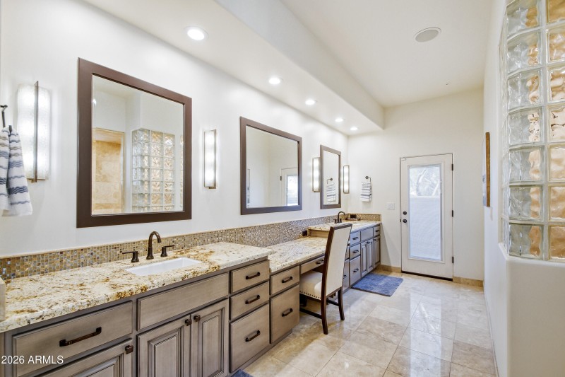 10772 E Yearling Drive - MLS Sized - 043