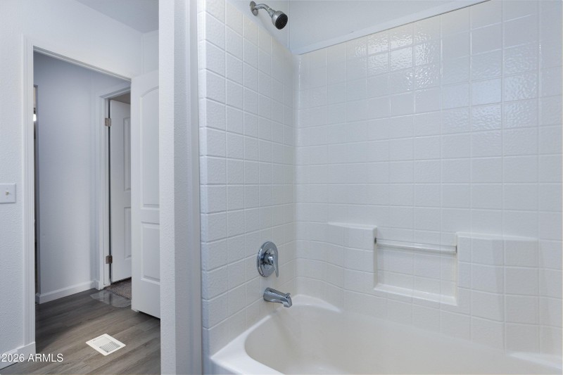 023_photo23_2312_parkinson_rd._ls_tammy_