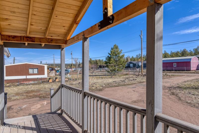 053_photo211_2312_parkinson_rd._ls_tammy