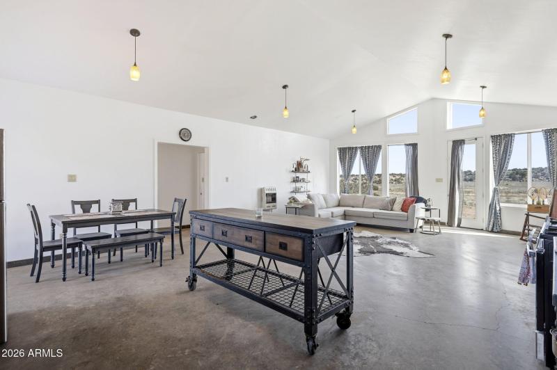 77CountyRdN8543-Concho-AZ-13