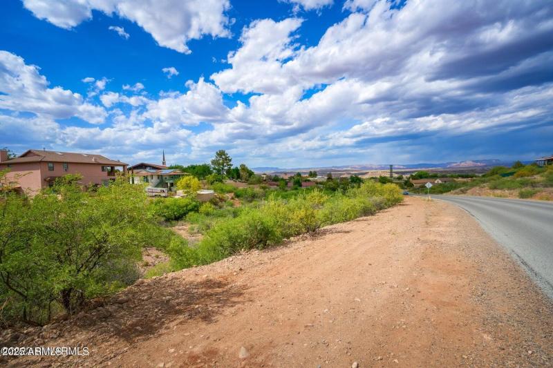 20220525231007880680000000-o